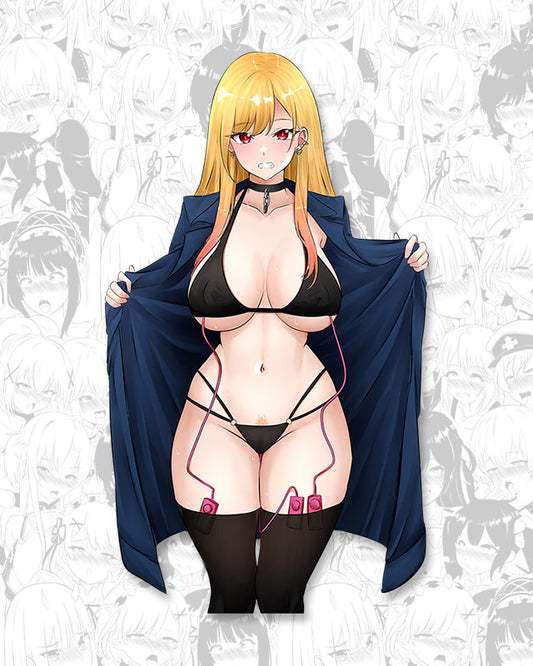 Marin Exhibitionist Kiss Cuts